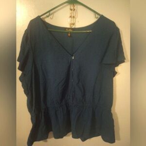 Jessica Simpson ruffled sleeve top with elastic ruffle hem